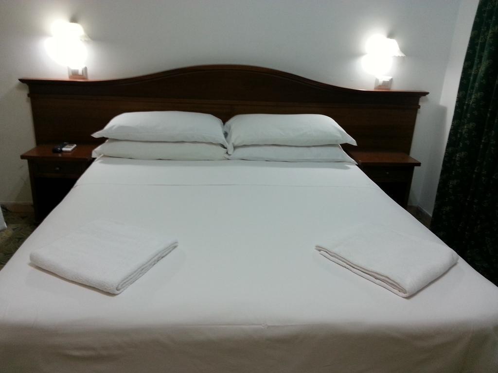 Guesthouse Alex II Rome Bagian luar foto