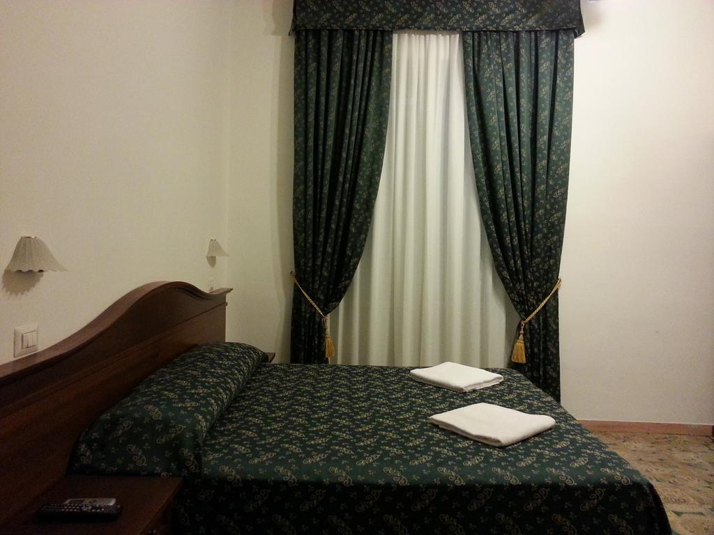Guesthouse Alex II Rome Ruang foto