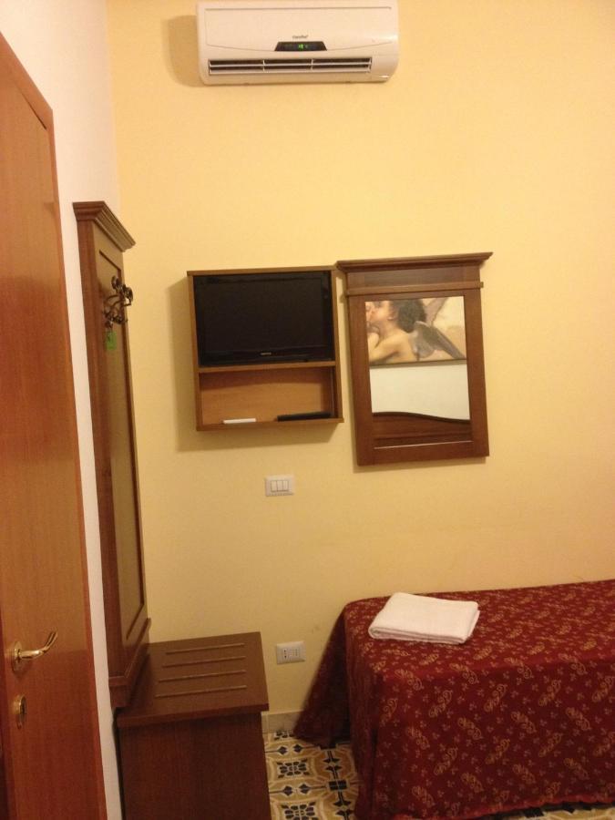 Guesthouse Alex II Rome Bagian luar foto